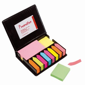 Kunstlederen box met zelfklevende memoblaadjes Remind me, zwart