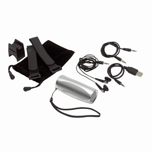 FM fietsradio/ -luidspreker, 3,5mm lini-in connectie, speelt MP3- of WMA audiobestanden, USB 20, geïntegreerde kaartlezer voor TF/ micro SD kaarten Inclusief oortelefoons, oplaadbare batterij en USB kabel, zilver